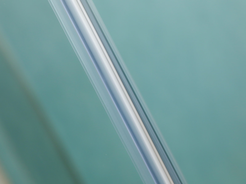 Obrotowa kabina prysznicowa RSQ z uchwytem z podwójnymi otworami Obrotowa kabina prysznicowa RSQ z uchwytem z podwójnymi otworami