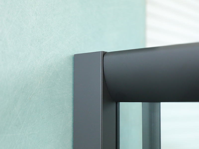 Kabina prysznicowa przesuwna SQ z czarnego profilu aluminiowego z uchwytem z podwójnymi otworami Kabina prysznicowa przesuwna SQ z czarnego profilu aluminiowego z uchwytem z podwójnymi otworami