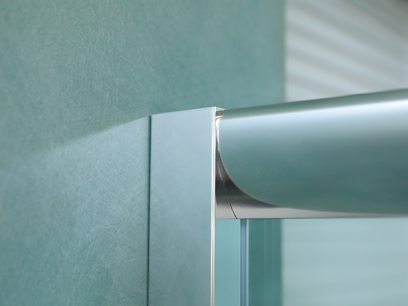 Kabina prysznicowa przesuwna SQ z podwójnymi otworami i kwadratową ramą Kabina prysznicowa przesuwna SQ z podwójnymi otworami i kwadratową ramą