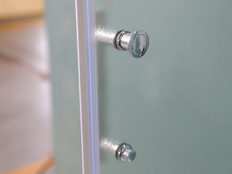 Kabina prysznicowa przesuwna RE, matowe szkło hartowane, profil aluminiowy chromowany, uchwyt z podwójnymi otworami, z brodzikiem Kabina prysznicowa przesuwna RE, matowe szkło hartowane, profil aluminiowy chromowany, uchwyt z podwójnymi otworami, z brodzikiem