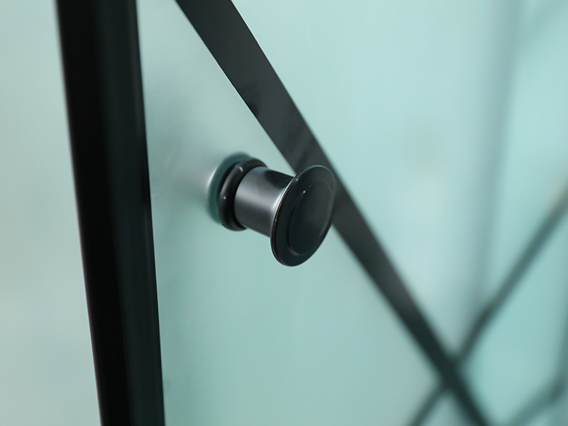 Kabina prysznicowa przesuwna SQ, matowe szkło hartowane z nadrukiem, czarny profil aluminiowy, uchwyt z podwójnymi otworami, z tacą Kabina prysznicowa przesuwna SQ, matowe szkło hartowane z nadrukiem, czarny profil aluminiowy, uchwyt z podwójnymi otworami, z tacą