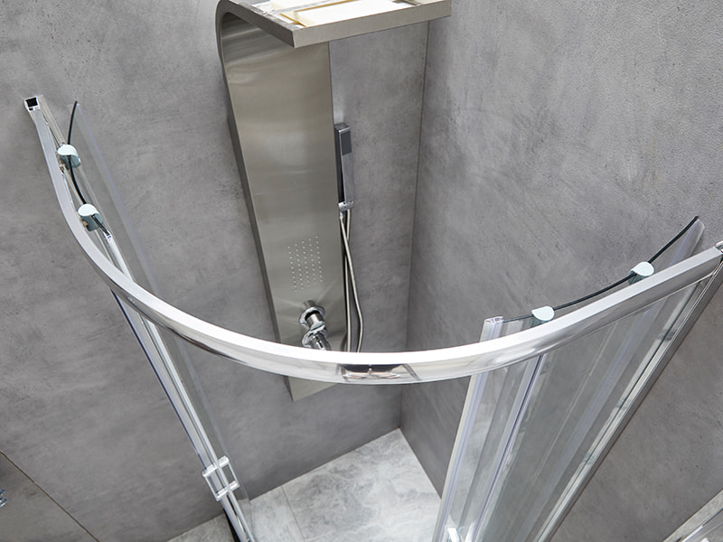 Kabina prysznicowa przesuwna SE, przezroczyste szkło hartowane, profil aluminiowy chromowany, uchwyt z podwójnymi otworami, bez brodzika Kabina prysznicowa przesuwna SE, przezroczyste szkło hartowane, profil aluminiowy chromowany, uchwyt z podwójnymi otworami, bez brodzika